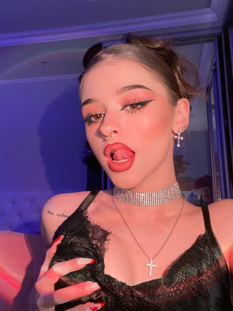 Проститутка Питера Оленька с 2 размером груди предлагает интим услуги у метро Улица Дыбенко  +7(981)002-14-54 - фото 2