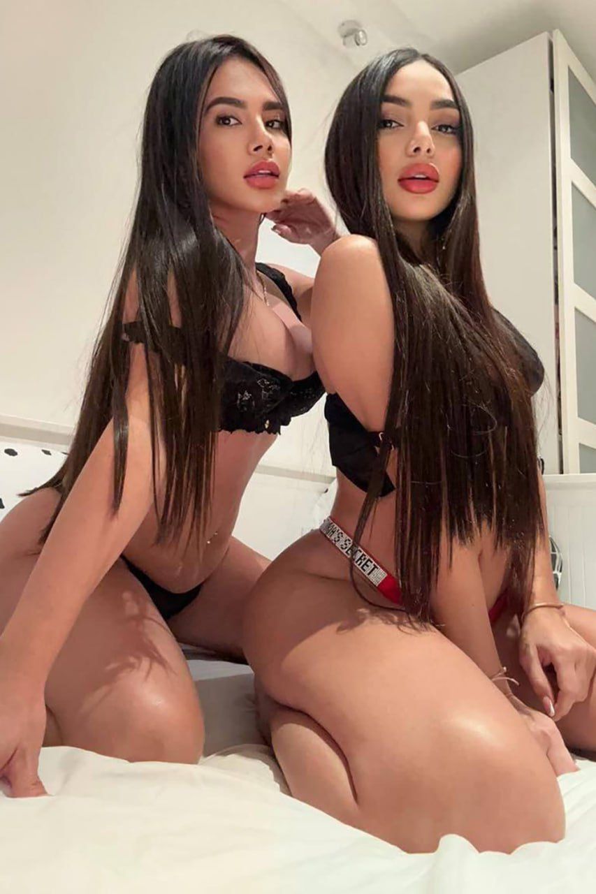 Проститутка Питера Надежда с 2 размером груди предлагает интим услуги у метро Чкаловская  +7(921)946-49-47 